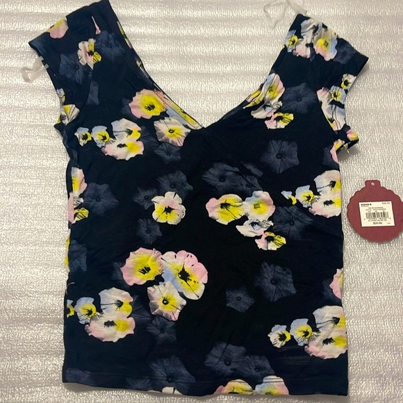 Black with Pink & Yellow Flower Pattern Crop Top Size XS NWT - Picture 3 of 9